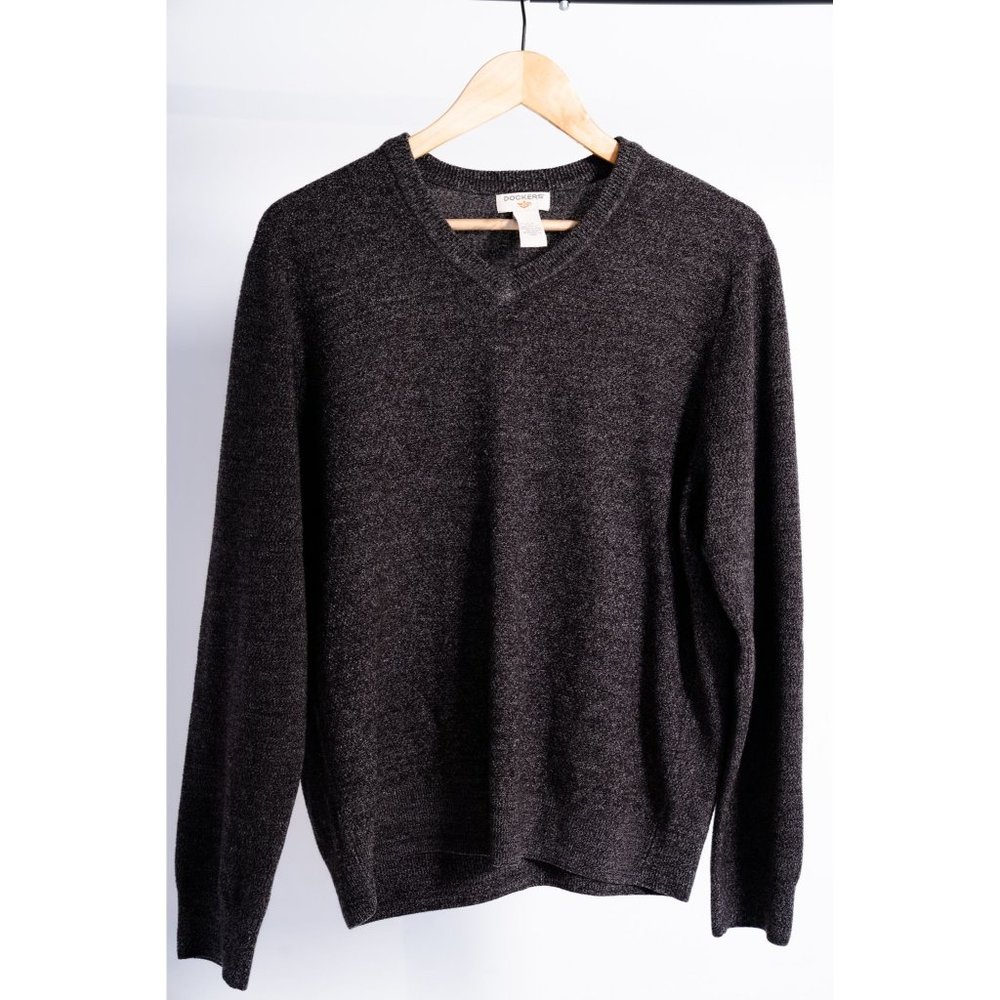 GREY DOCKERS V NECK SWEATER